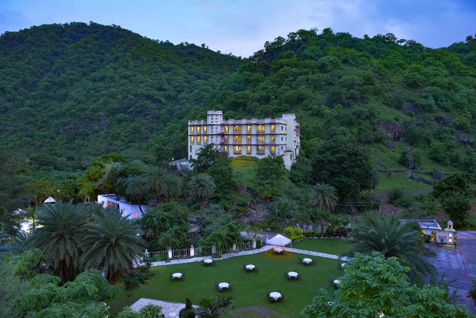 Aaram Bagh-A Luxury Resort In Udaipur gallery 5